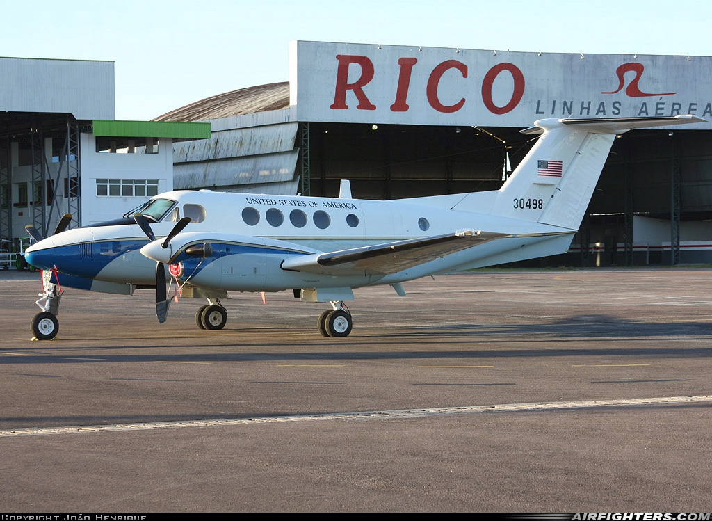 USA - Air Force Beech C-12C Huron (Super King Air A200) 83-0498 at Manaus - Eduardo Gomes (MAO / SBEG), Brazil