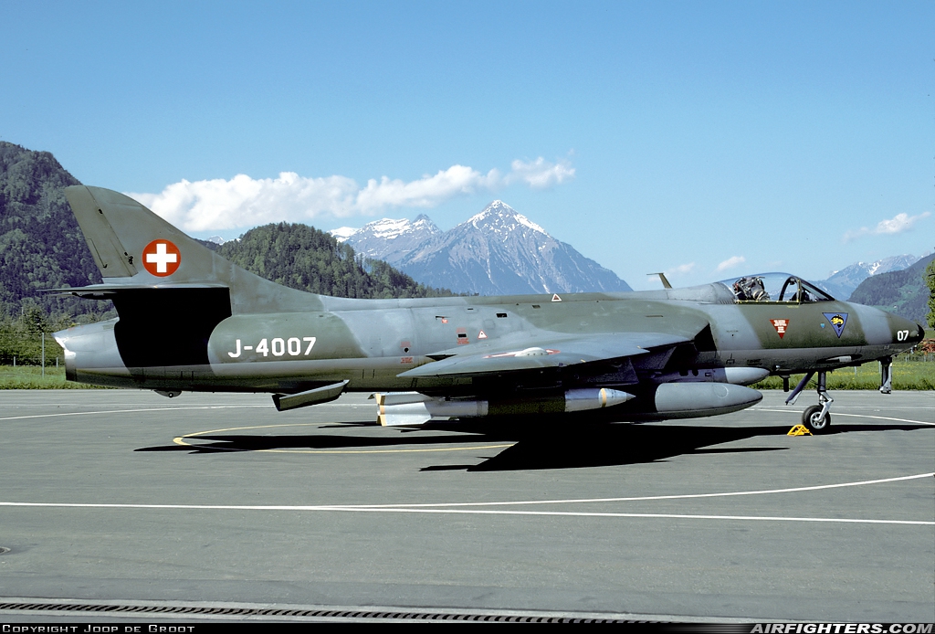 Switzerland - Air Force Hawker Hunter F58 J-4007 at Interlaken (LSMI), Switzerland
