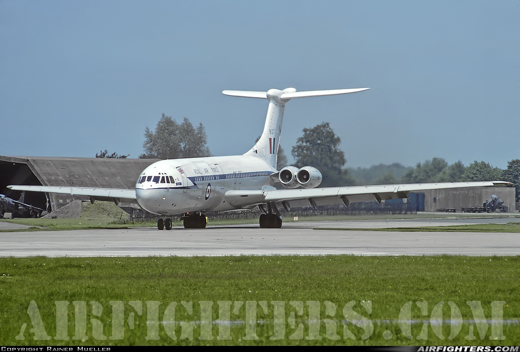 UK - Air Force Vickers 1106 VC-10 C1 XR807 at Gutersloh (GUT / ETUO), Germany