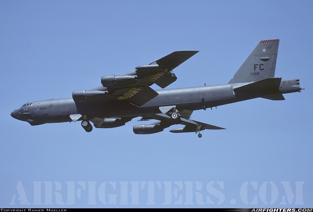 USA - Air Force Boeing B-52H Stratofortress 61-0008 at Atwater (Merced) - Castle (AFB) (MER / KMER), USA