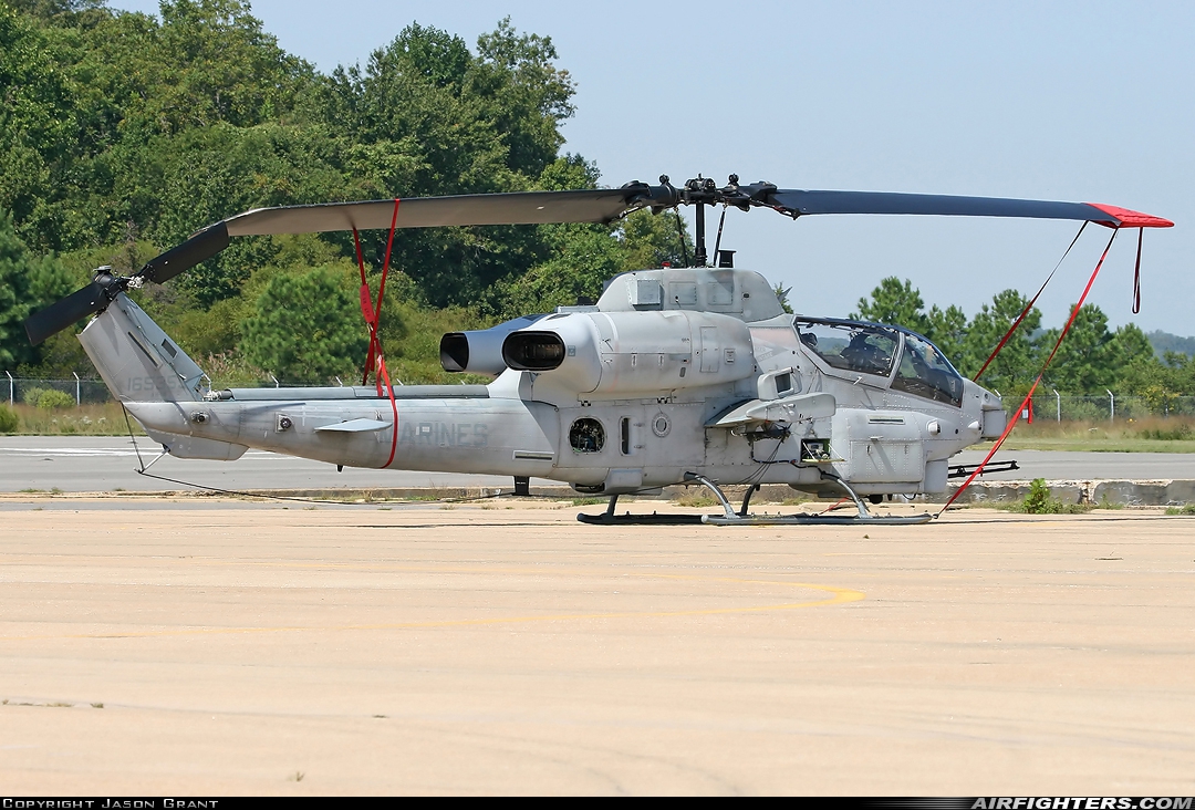 USA - Marines Bell AH-1W Super Cobra (209) 165359 at Patuxent River - NAS / Trapnell Field (NHK / KNHK), USA