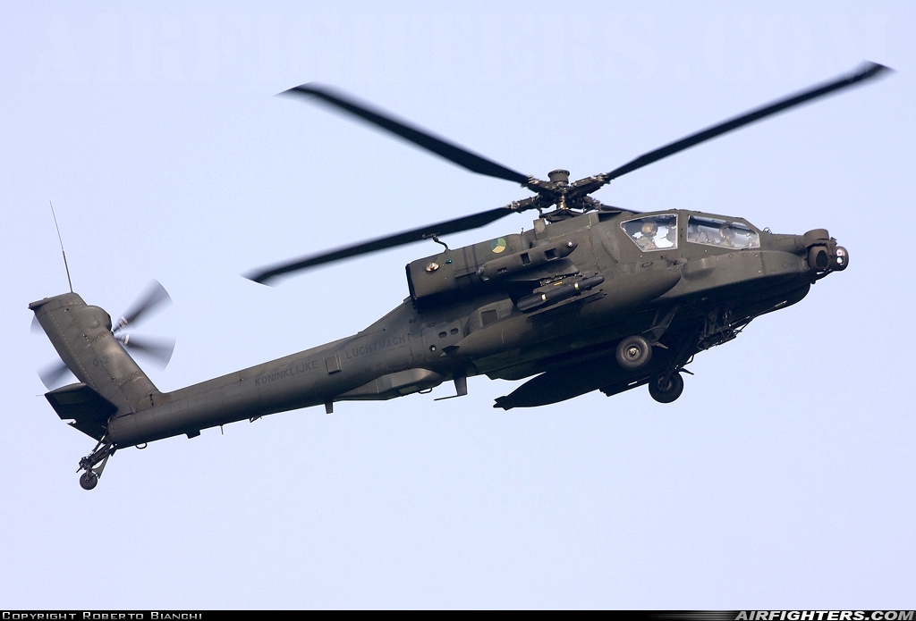 Netherlands - Air Force Boeing AH-64DN Apache Longbow Q-22 at Verona - Villafranca (Valerio Catullo) (VRN / LIPX), Italy