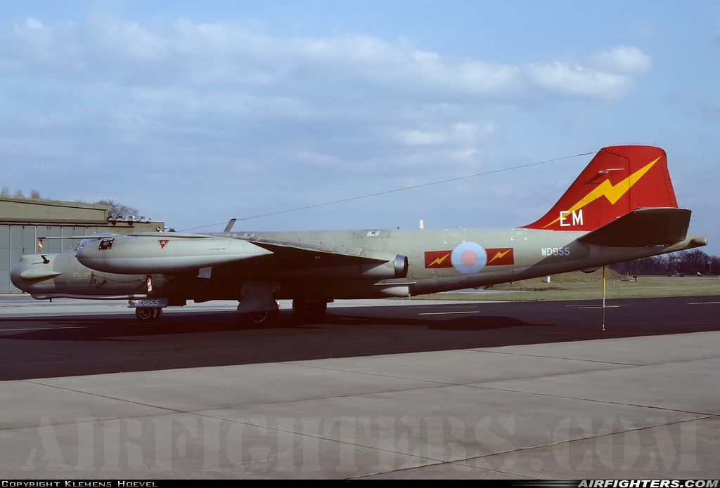 UK - Air Force English Electric Canberra T17 WD955 at Gutersloh (GUT / ETUO), Germany