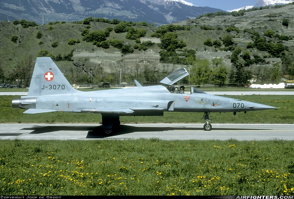 Switzerland - Air Force Northrop F-5E Tiger II J-3070 at Sion (- Sitten) (SIR / LSGS / LSMS), Switzerland