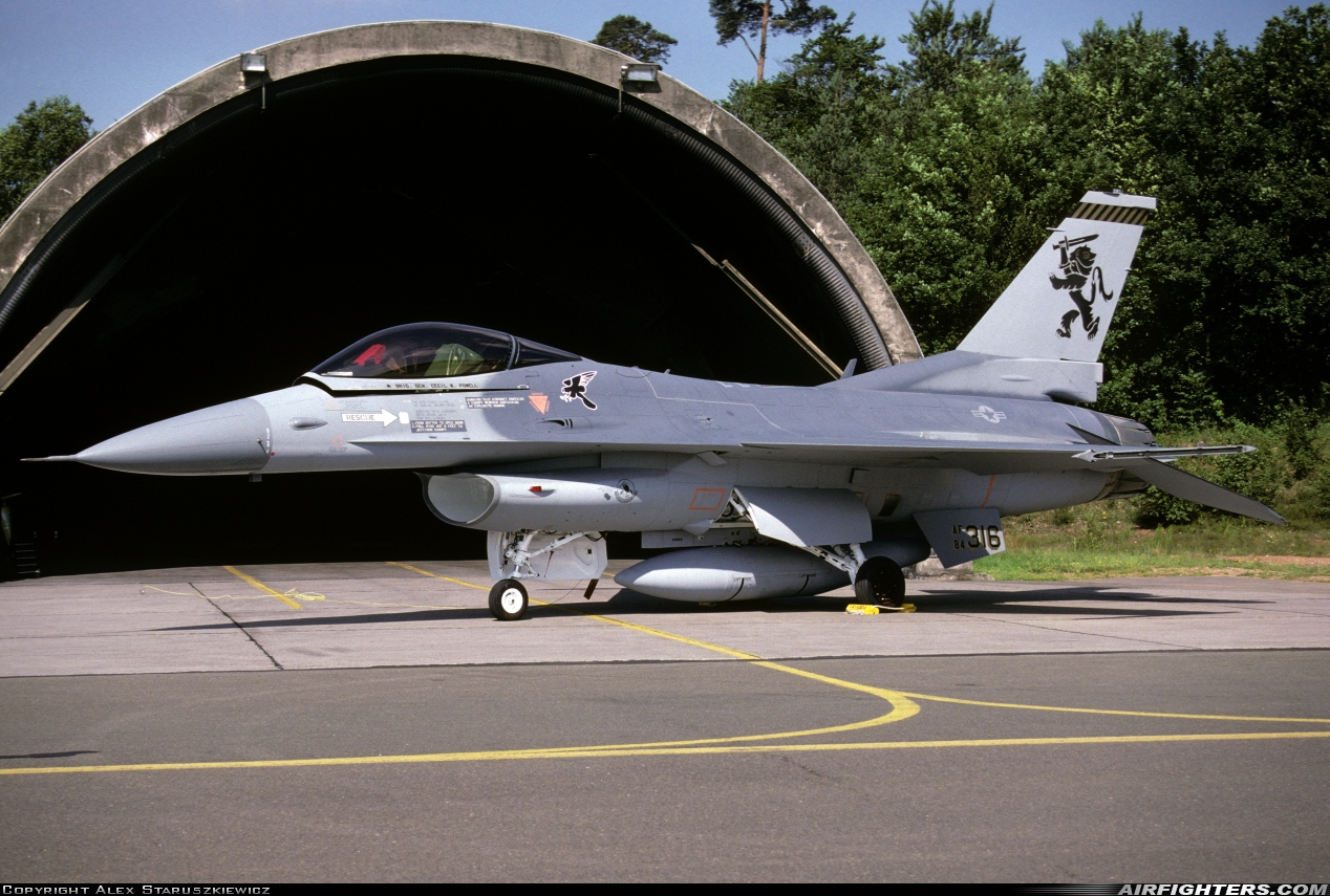 USA - Air Force General Dynamics F-16C Fighting Falcon 84-1316 at Ramstein (- Landstuhl) (RMS / ETAR), Germany