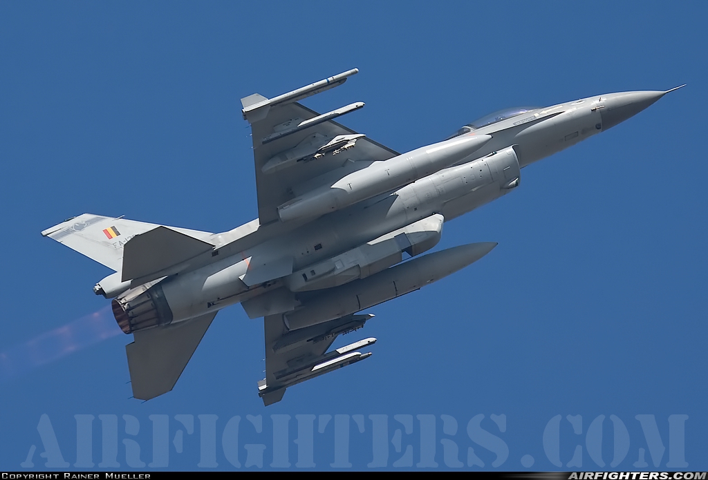 Belgium - Air Force General Dynamics F-16AM Fighting Falcon FA-128 at Florennes (EBFS), Belgium