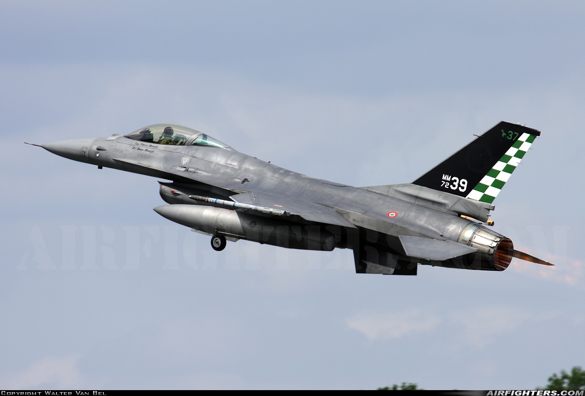 Italy - Air Force General Dynamics F-16A/ADF Fighting Falcon MM7239 at Florennes (EBFS), Belgium