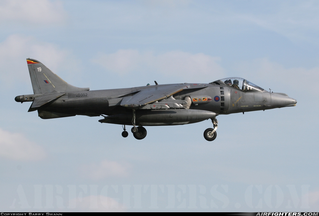 UK - Air Force British Aerospace Harrier GR.7 ZD352 at Cottesmore (Oakham) (OKH / EGXJ), UK