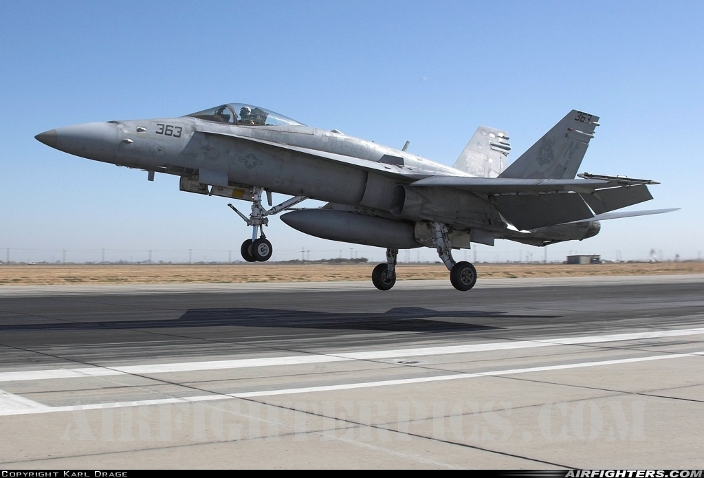USA - Navy McDonnell Douglas F/A-18C Hornet 164060 at Lemoore - NAS / Reeves Field (NLC), USA