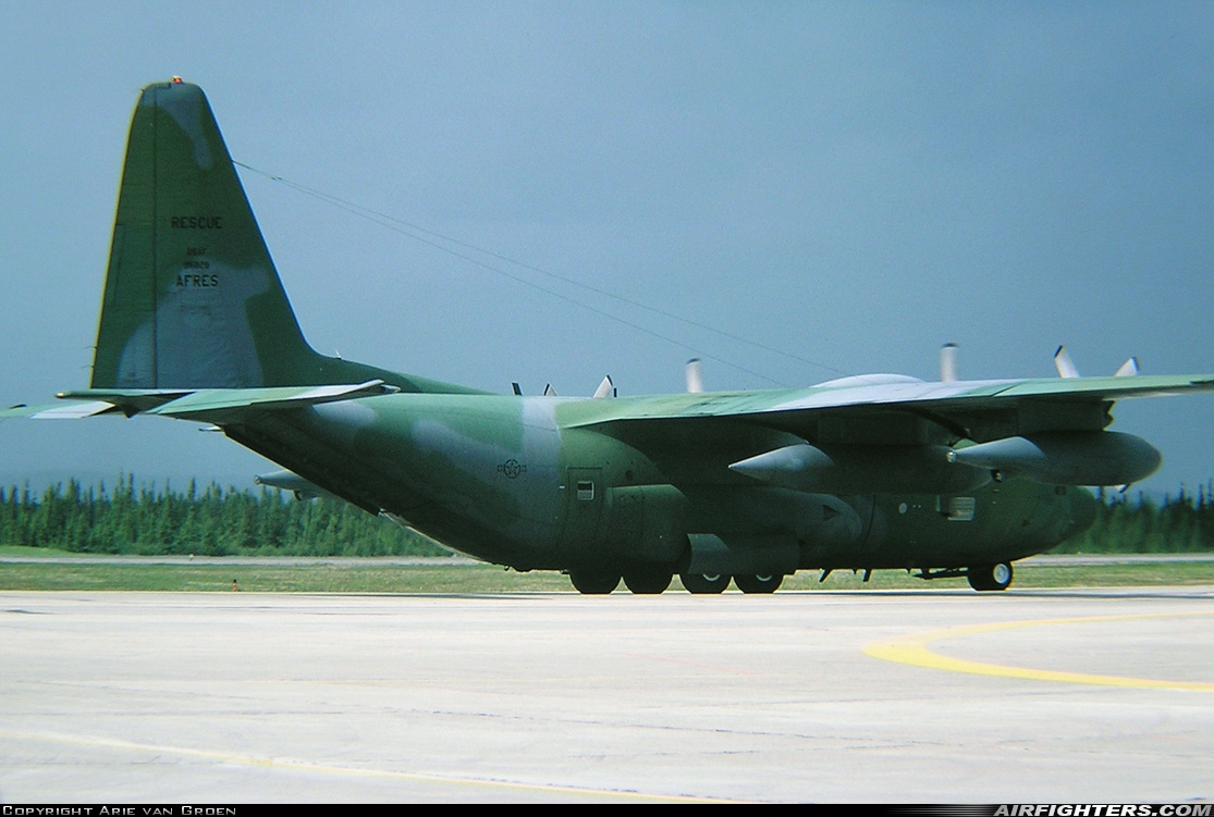 USA - Air Force Lockheed HC-130N Hercules (L-382) 69-5829 at Goose Bay (YYR / CYYR), Canada