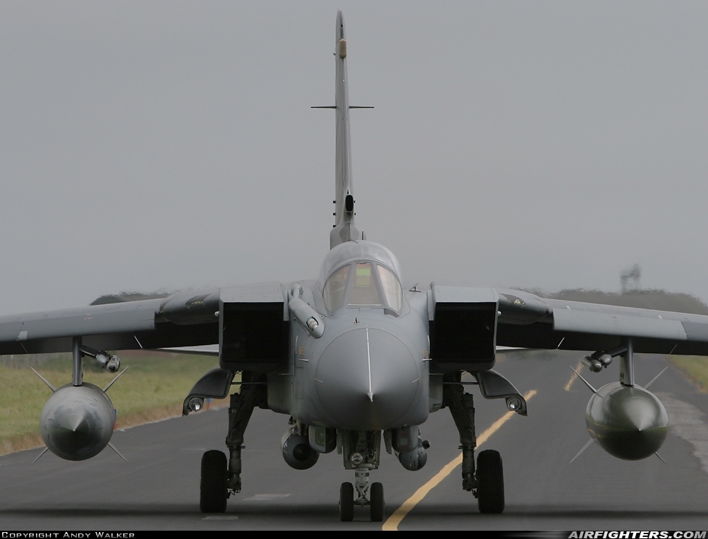 UK - Air Force Panavia Tornado GR4A ZG727 at Lossiemouth (LMO / EGQS), UK