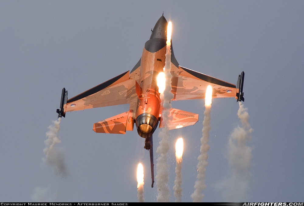 Netherlands - Air Force General Dynamics F-16AM Fighting Falcon J-015 at Uden - Volkel (UDE / EHVK), Netherlands