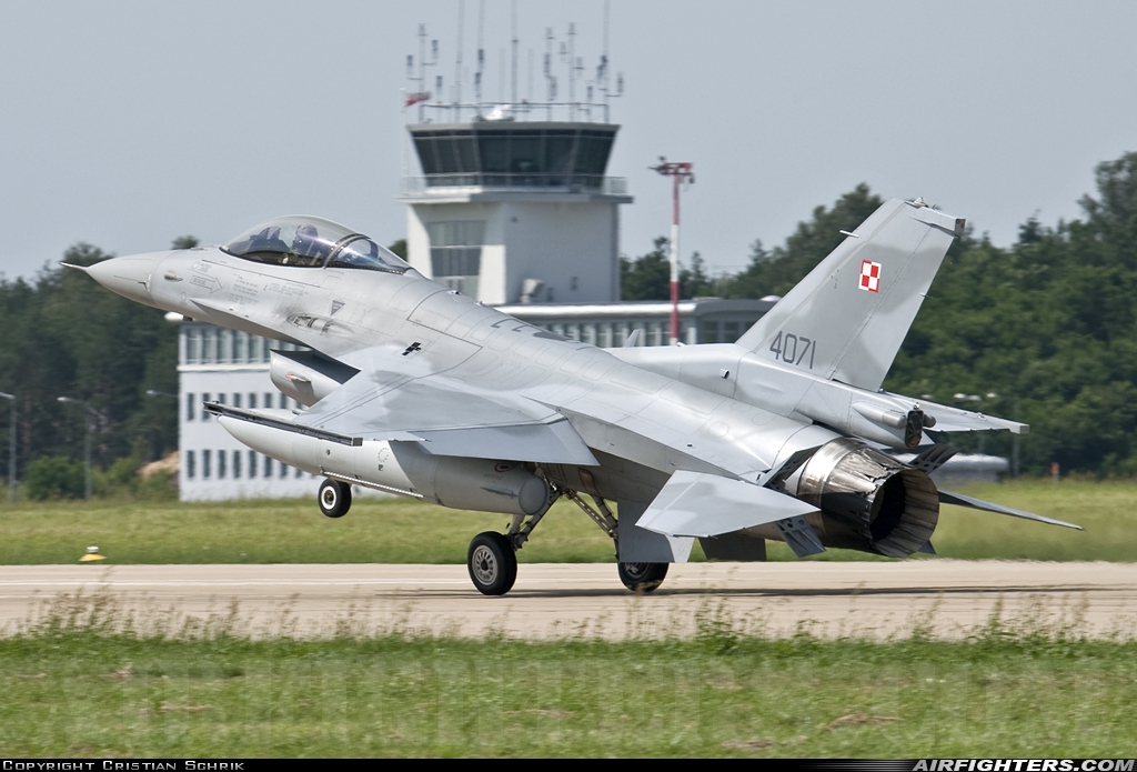 Poland - Air Force General Dynamics F-16C Fighting Falcon 4071 at Lask (EPLK), Poland
