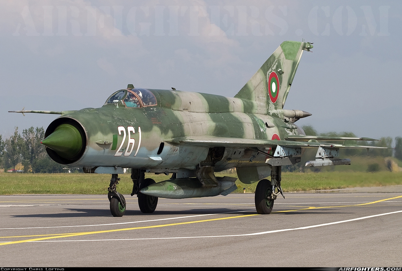 Bulgaria - Air Force Mikoyan-Gurevich MiG-21bis 261 at Graf Ignatievo (LBPG), Bulgaria