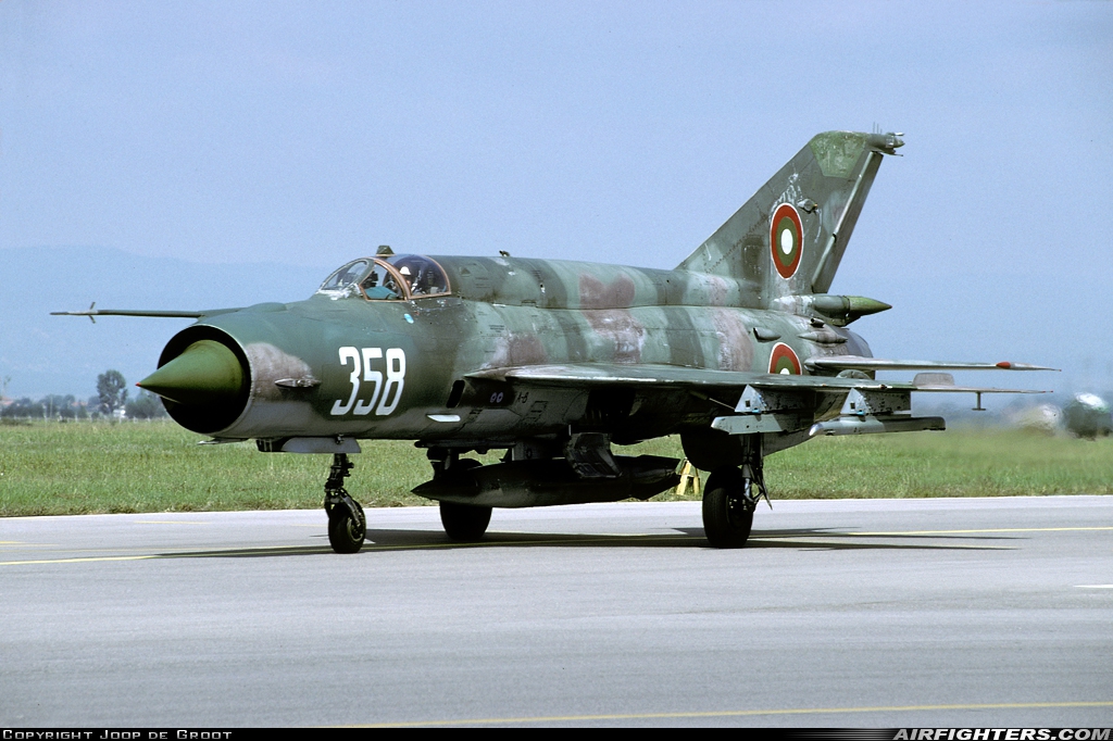 Bulgaria - Air Force Mikoyan-Gurevich MiG-21bis SAU 358 at Graf Ignatievo (LBPG), Bulgaria