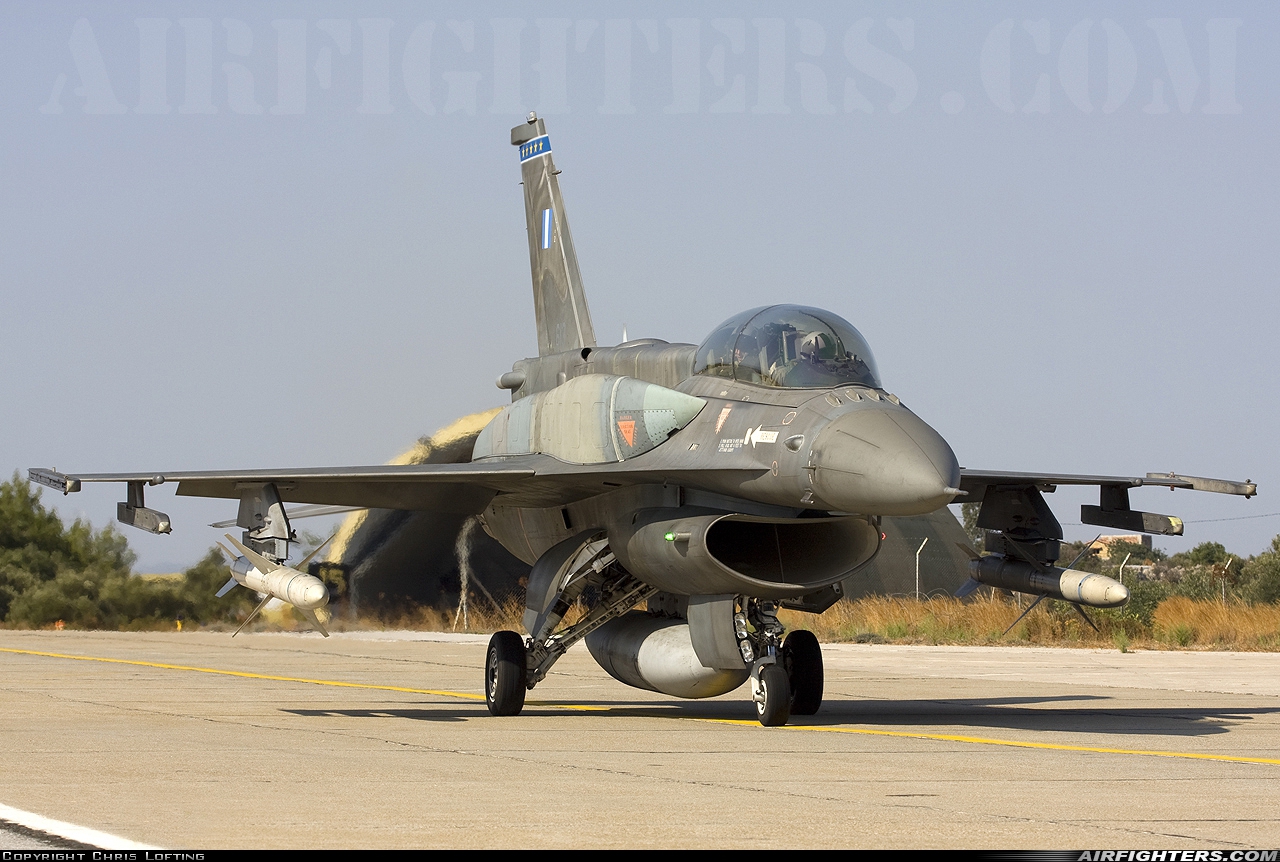 Greece - Air Force General Dynamics F-16D Fighting Falcon 613 at Chania - Souda (CHQ / LGSA), Greece