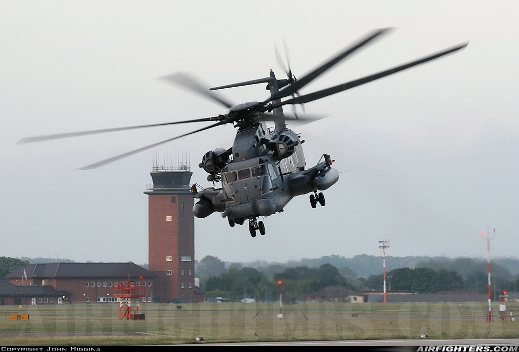 USA - Air Force Sikorsky MH-53M Pave Low IV (S-65) 67-14994 at Mildenhall (MHZ / GXH / EGUN), UK