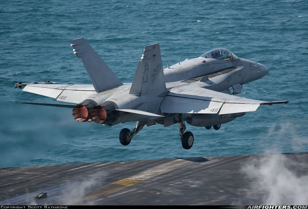 USA - Navy McDonnell Douglas F/A-18C Hornet 164669 at Off-Airport - Persian Gulf, International Airspace