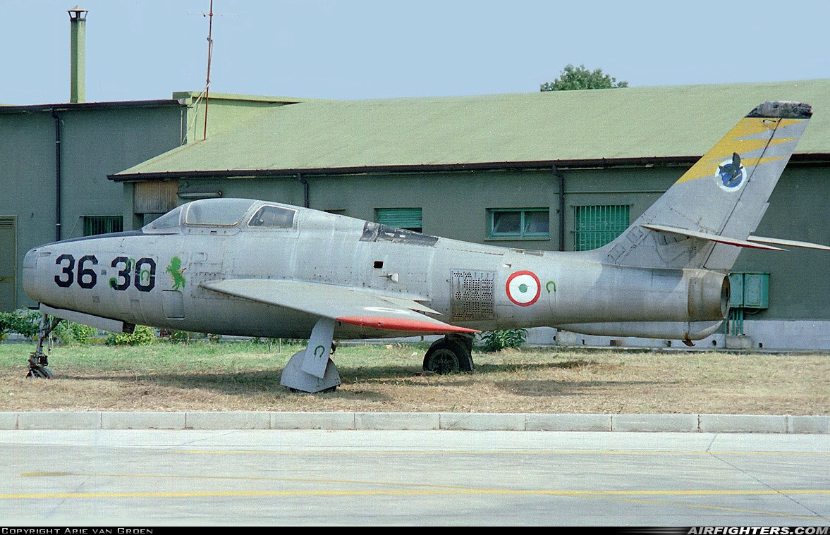 Italy - Air Force Republic F-84F Thunderstreak MM53-6653 at Gioia del Colle-Bari (LIBV), Italy