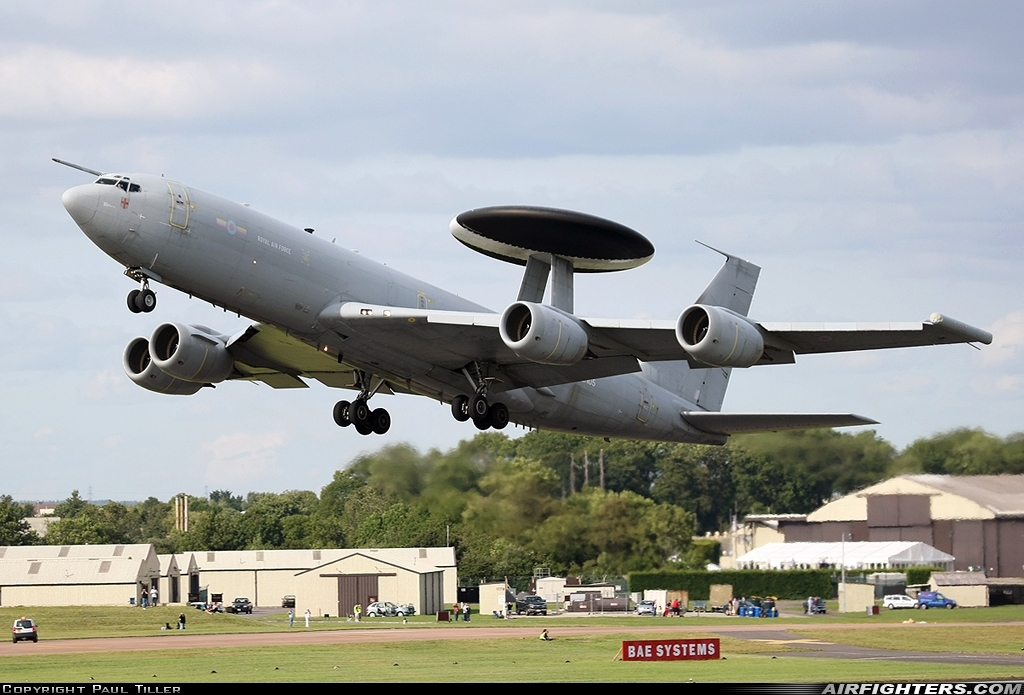 UK - Air Force Boeing E-3D Sentry AEW1 (707-300) ZH105 at Fairford (FFD / EGVA), UK