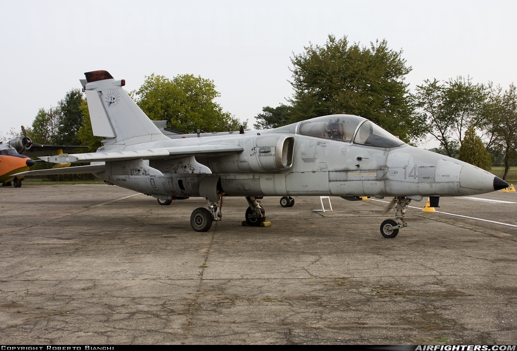 Italy - Air Force AMX International AMX MM7090 at Cameri (LIMN), Italy