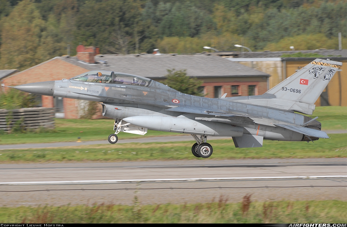 Türkiye - Air Force General Dynamics F-16D Fighting Falcon 93-0696 at Wittmundhafen (Wittmund) (ETNT), Germany