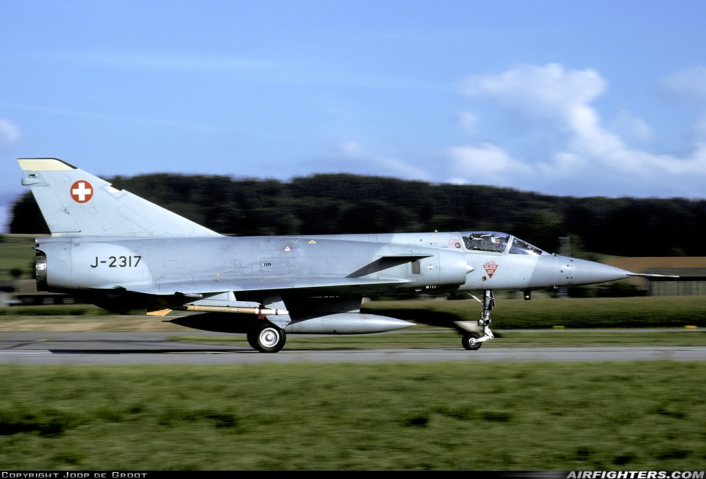 Switzerland - Air Force Dassault Mirage IIIS J-2317 at Payerne (LSMP), Switzerland