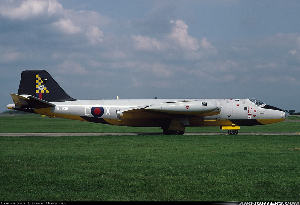UK - Air Force English Electric Canberra TT.18 WJ636 at Wyton (EGUY), UK