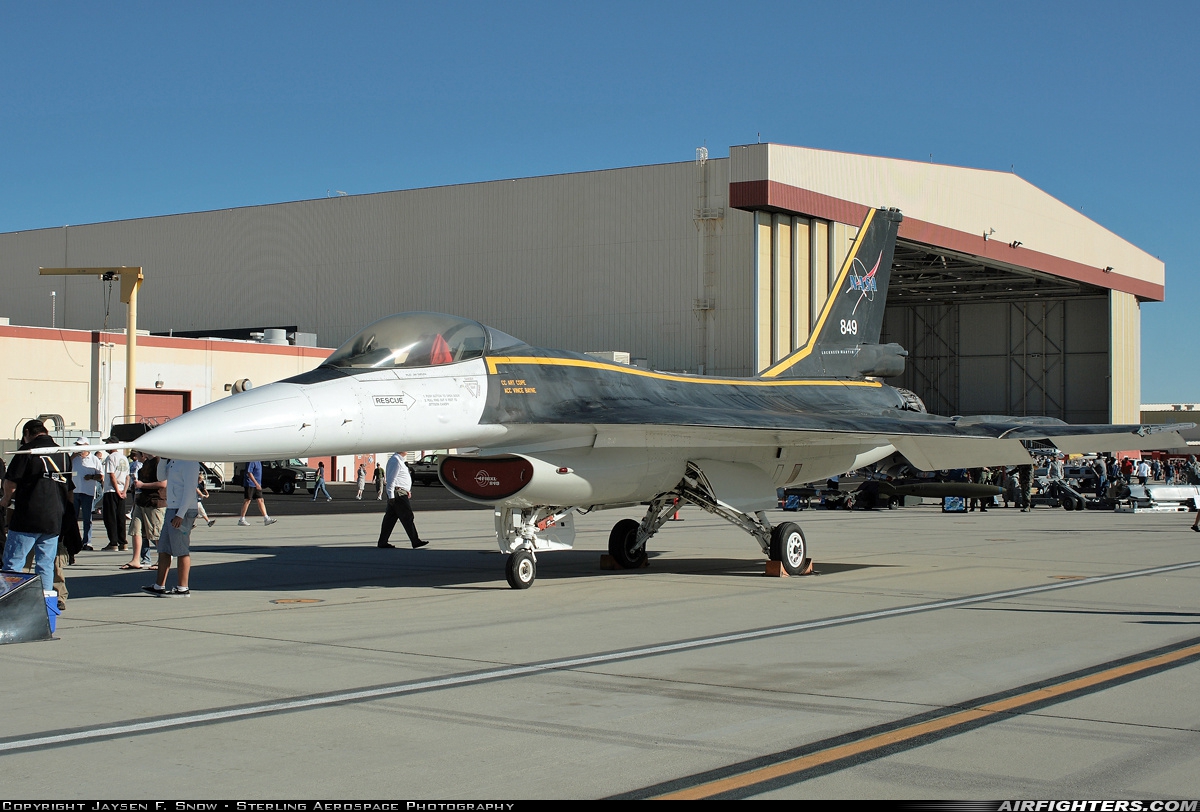 USA - NASA General Dynamics F-16A/XL Fighting Falcon 75-0749 at Edwards - AFB (EDW / KEDW), USA