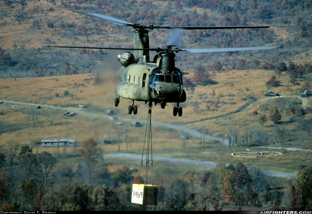 USA - Army Boeing Vertol CH-47D Chinook  at Fort Indiantown Gap (FTIG) / Bollen Range - Annville, USA