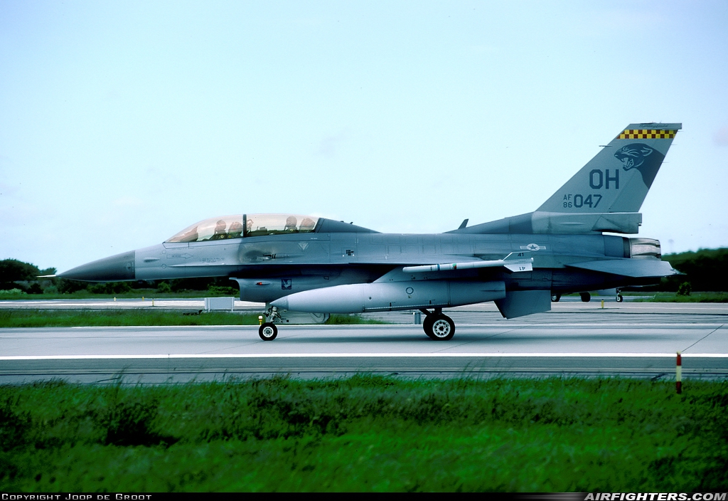 USA - Air Force General Dynamics F-16D Fighting Falcon 86-0047 at Karup (KRP / EKKA), Denmark