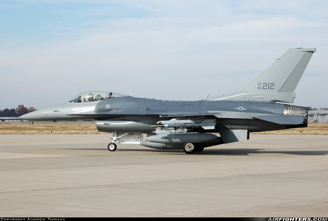 USA - Air Force General Dynamics F-16C Fighting Falcon 86-0212 at Little Rock National Airport (KLIT), USA