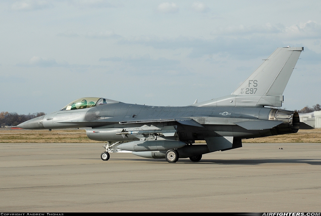 USA - Air Force General Dynamics F-16C Fighting Falcon 87-0297 at Little Rock National Airport (KLIT), USA