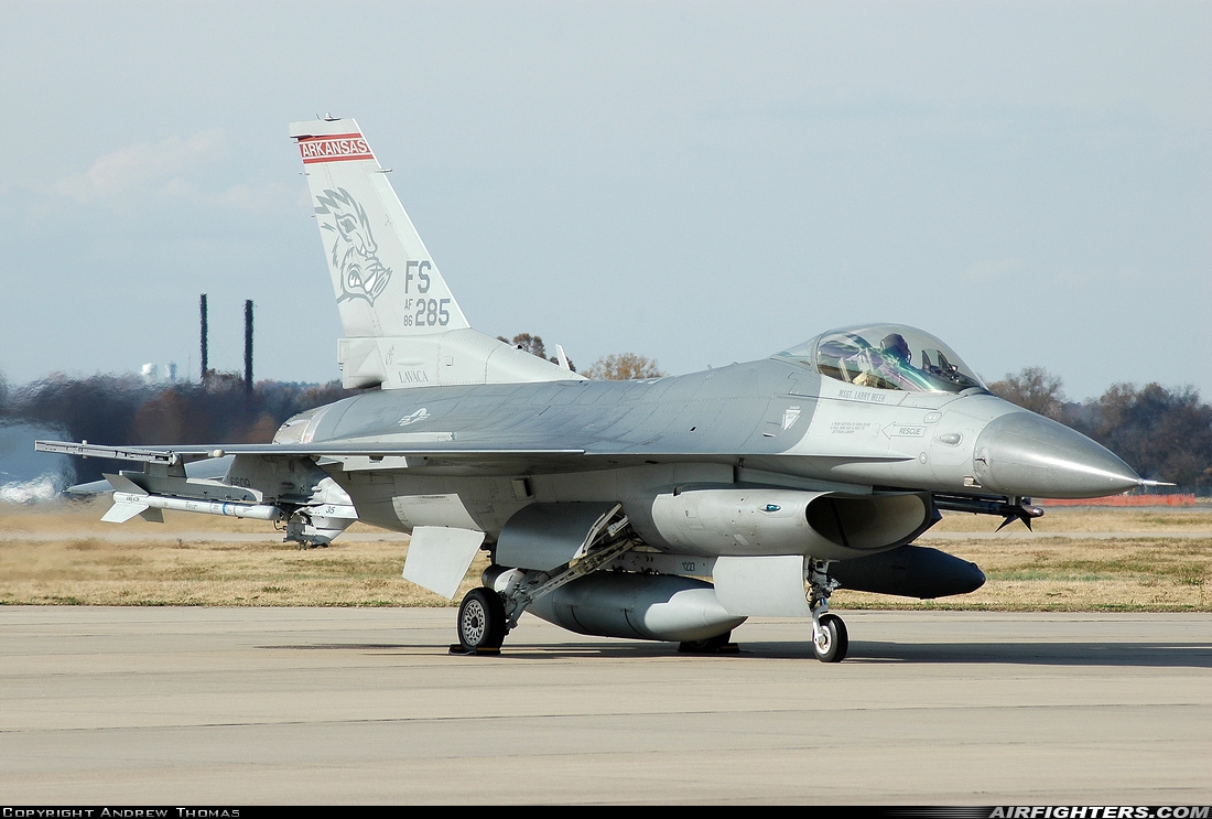 USA - Air Force General Dynamics F-16C Fighting Falcon 86-0285 at Little Rock National Airport (KLIT), USA