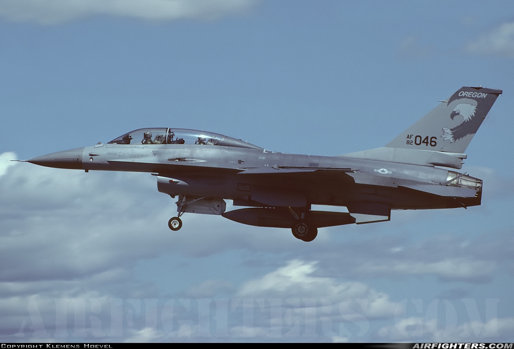 USA - Air Force General Dynamics F-16B/ADF Fighting Falcon 82-1046 at Klamath Falls - Kingsley Field (LMT / KLMT), USA