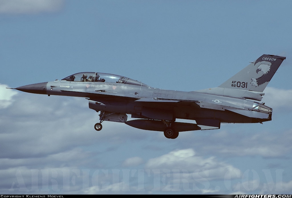 USA - Air Force General Dynamics F-16B/ADF Fighting Falcon 82-1031 at Klamath Falls - Kingsley Field (LMT / KLMT), USA