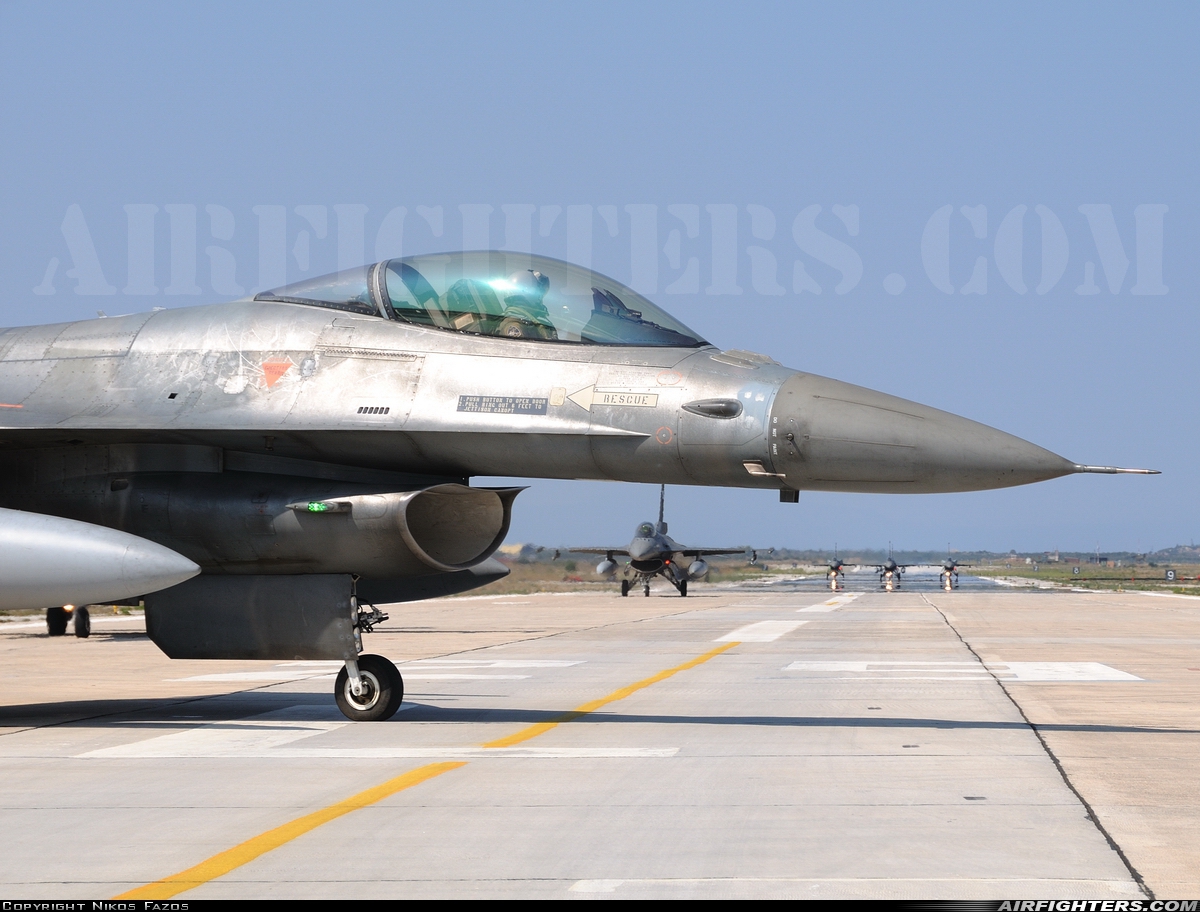 Greece - Air Force General Dynamics F-16C Fighting Falcon 527 at Chania - Souda (CHQ / LGSA), Greece