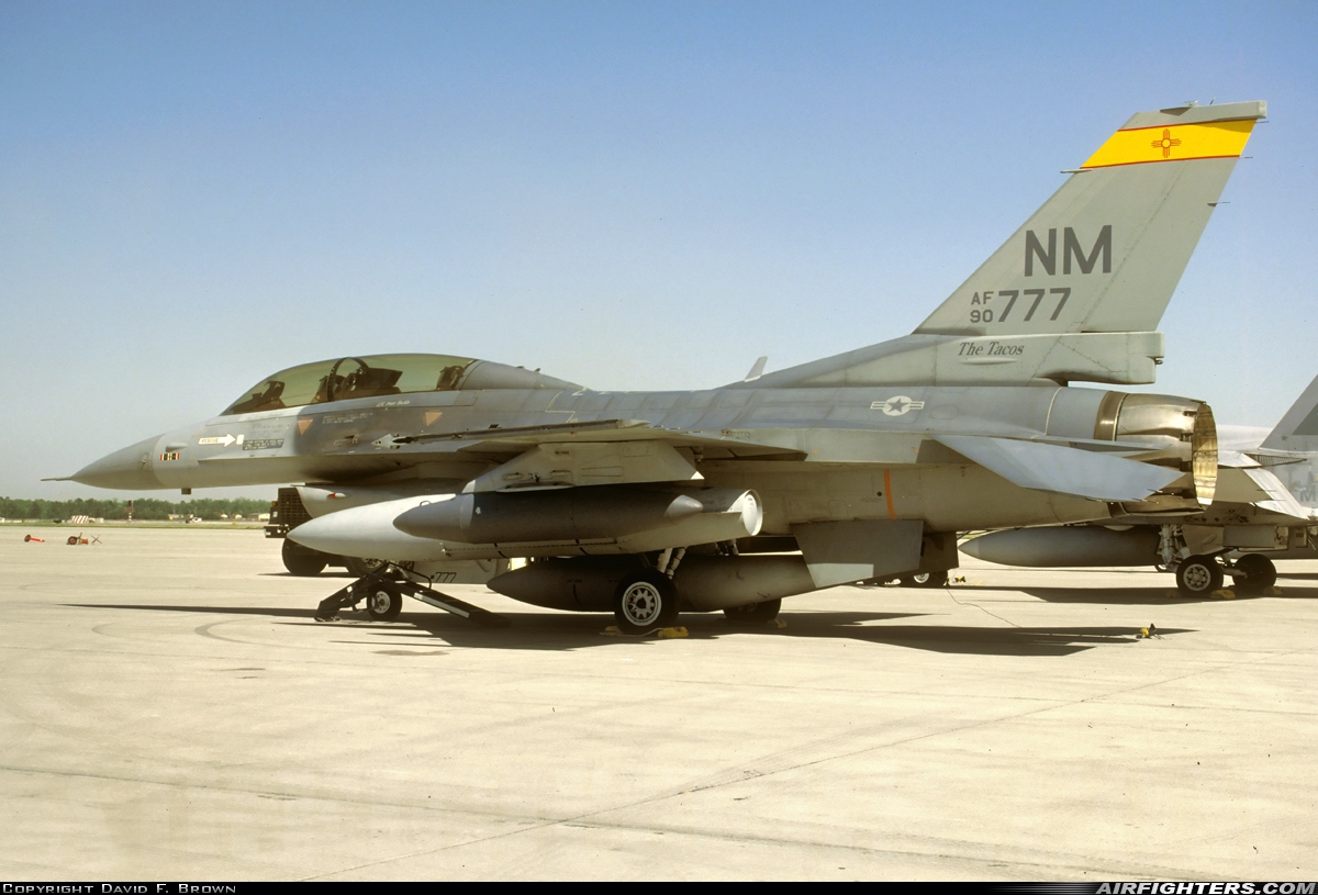 USA - Air Force General Dynamics F-16D Fighting Falcon 90-0777 at Shaw AFB (SSC/KSSC), USA