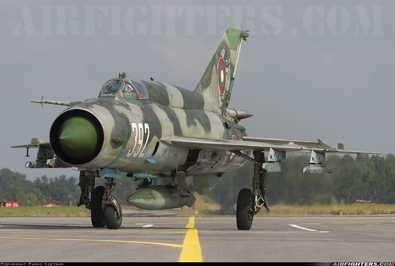 Bulgaria - Air Force Mikoyan-Gurevich MiG-21bis SAU 392 at Graf Ignatievo (LBPG), Bulgaria