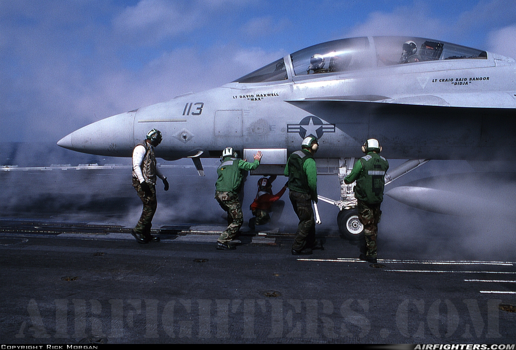 USA - Navy Boeing F/A-18F Super Hornet 165677 at Off-Airport - Pacific Ocean, International Airspace