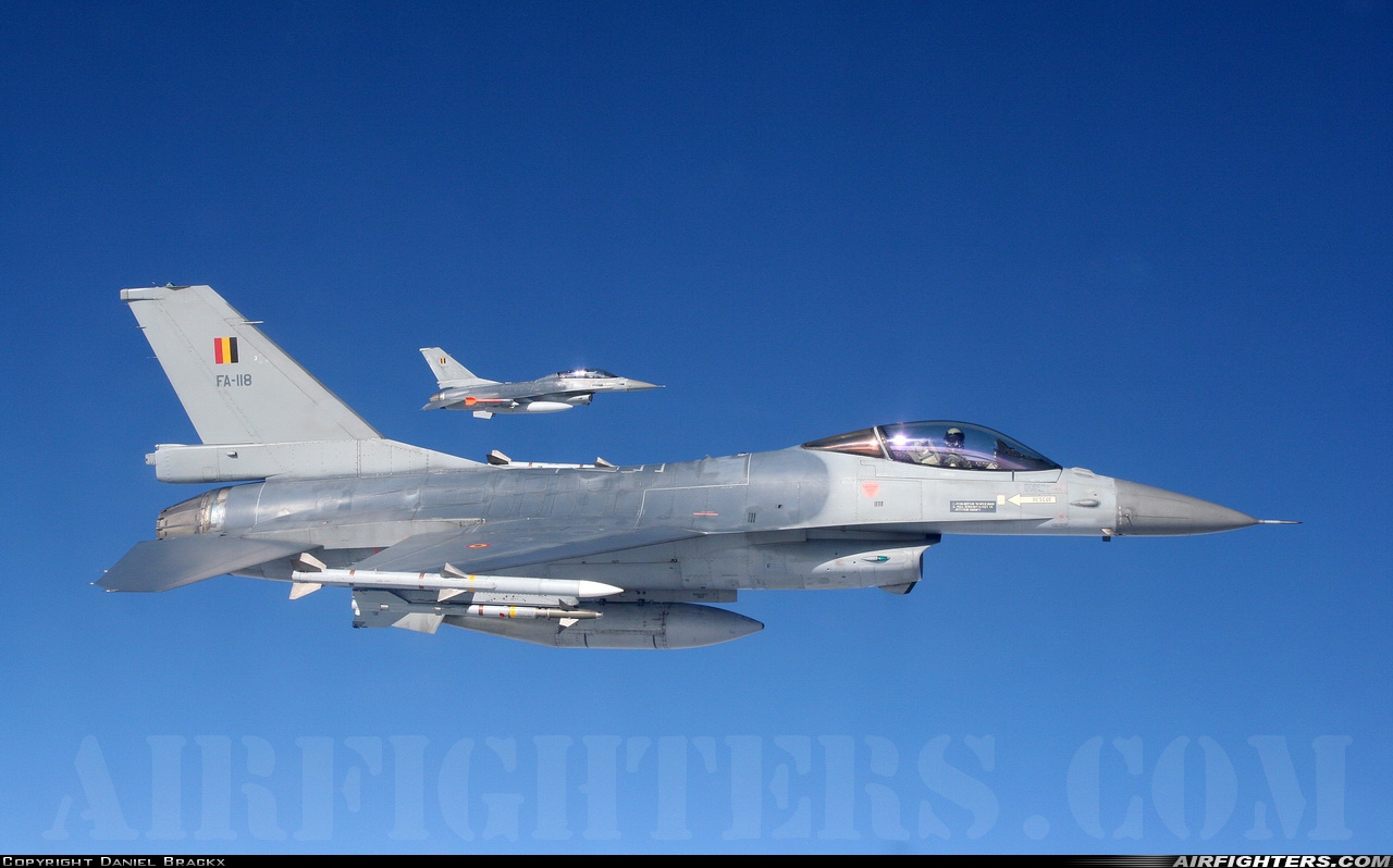 Belgium - Air Force General Dynamics F-16AM Fighting Falcon FA-118 at In Flight, Belgium