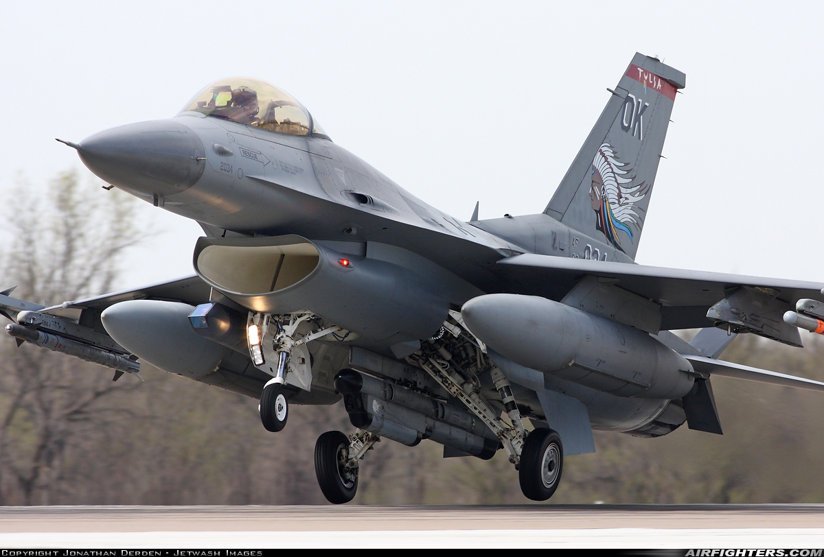 USA - Air Force General Dynamics F-16C Fighting Falcon 89-2034 at Tulsa - Int. (Municipal) (TUL / KTUL), USA