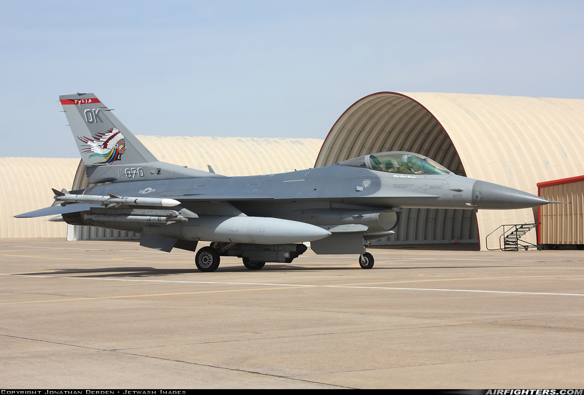 USA - Air Force General Dynamics F-16C Fighting Falcon 89-2070 at Tulsa - Int. (Municipal) (TUL / KTUL), USA