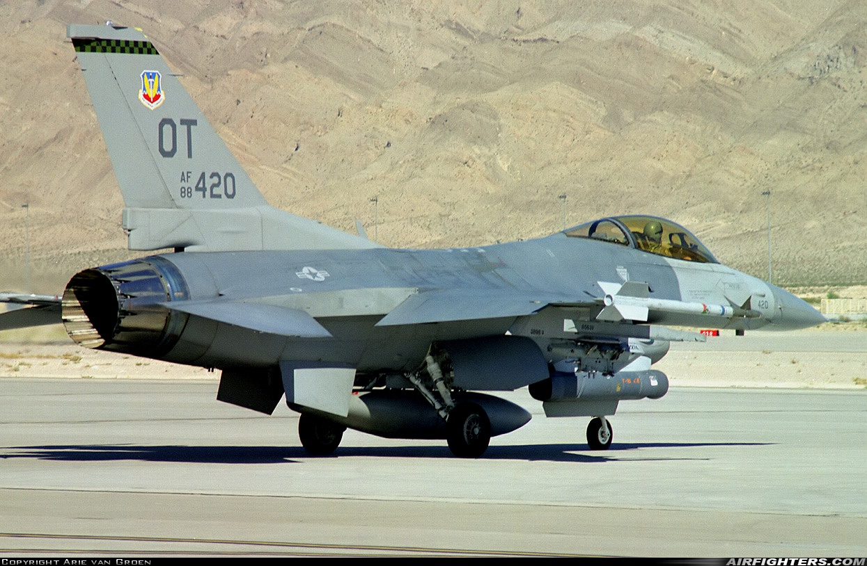 USA - Air Force General Dynamics F-16C Fighting Falcon 88-0420 at Las Vegas - Nellis AFB (LSV / KLSV), USA