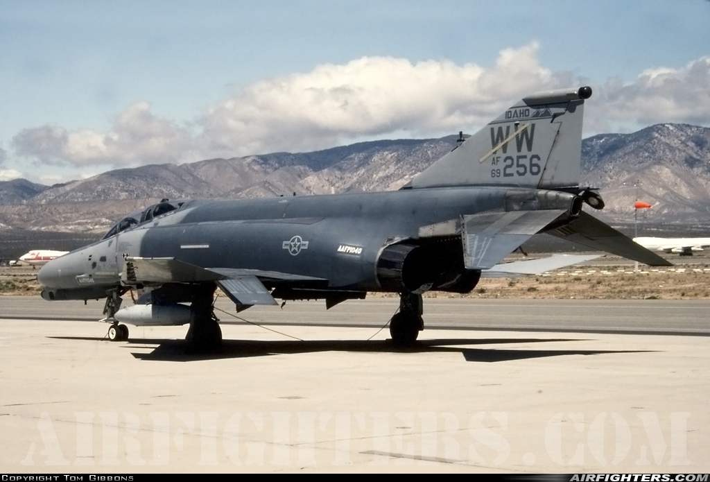 USA - Air Force McDonnell Douglas F-4G Phantom II 69-7256 at Mojave (MHV), USA