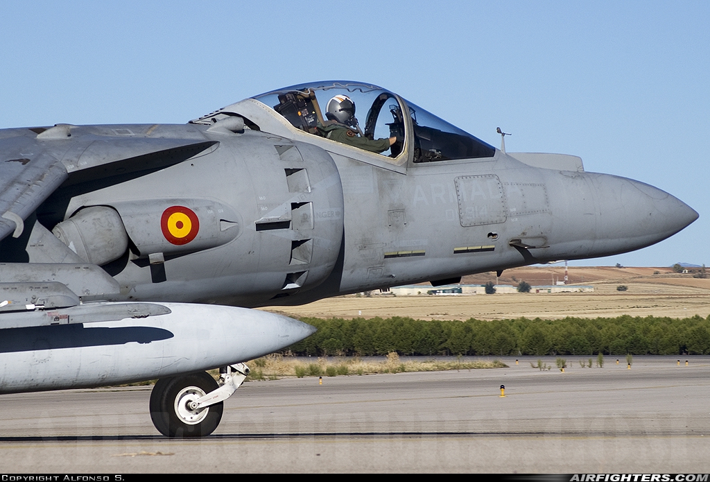 Spain - Navy McDonnell Douglas EAV-8B+ Harrier II VA.1B-24 at Madrid - Torrejon (TOJ / LETO), Spain