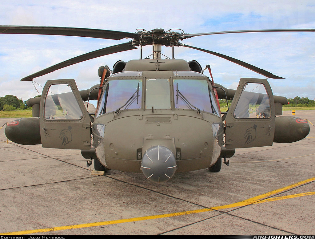 Brazil - Air Force Sikorsky UH-60L Black Hawk (S-70A) 8906 at Manaus - Ponta Pelada (SBMN / PLL), Brazil