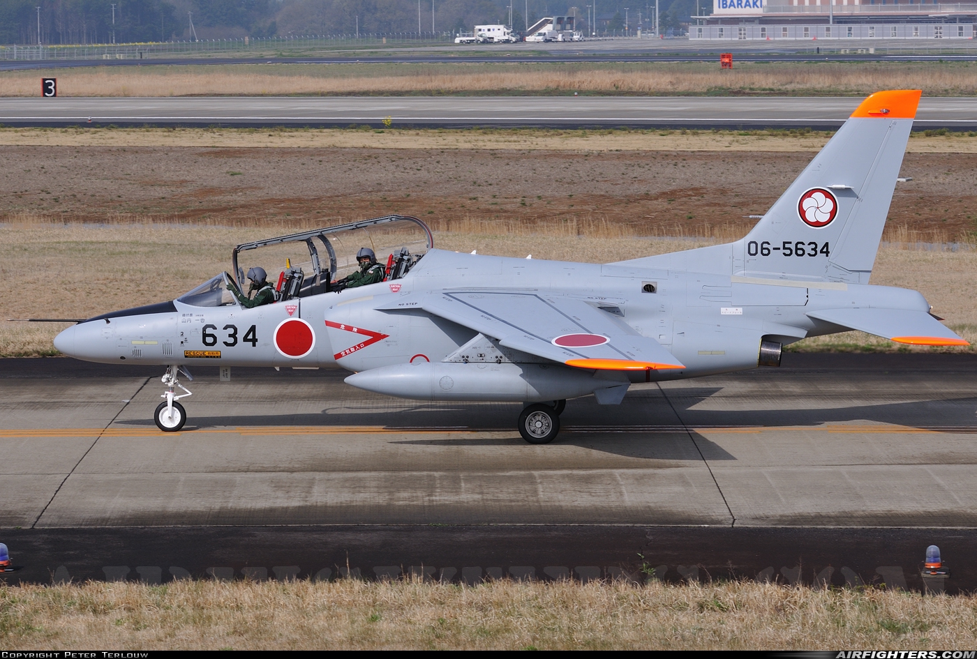 Japan - Air Force Kawasaki T-4 06-5634 at Hyakuri (RJAH), Japan