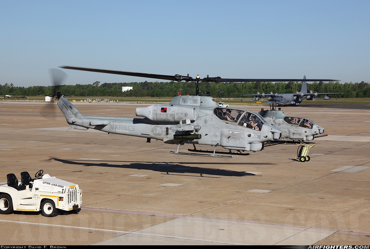 USA - Marines Bell AH-1W Super Cobra (209) 165361 at Virginia Beach - Oceana NAS / Apollo Soucek Field (NTU / KNTU), USA
