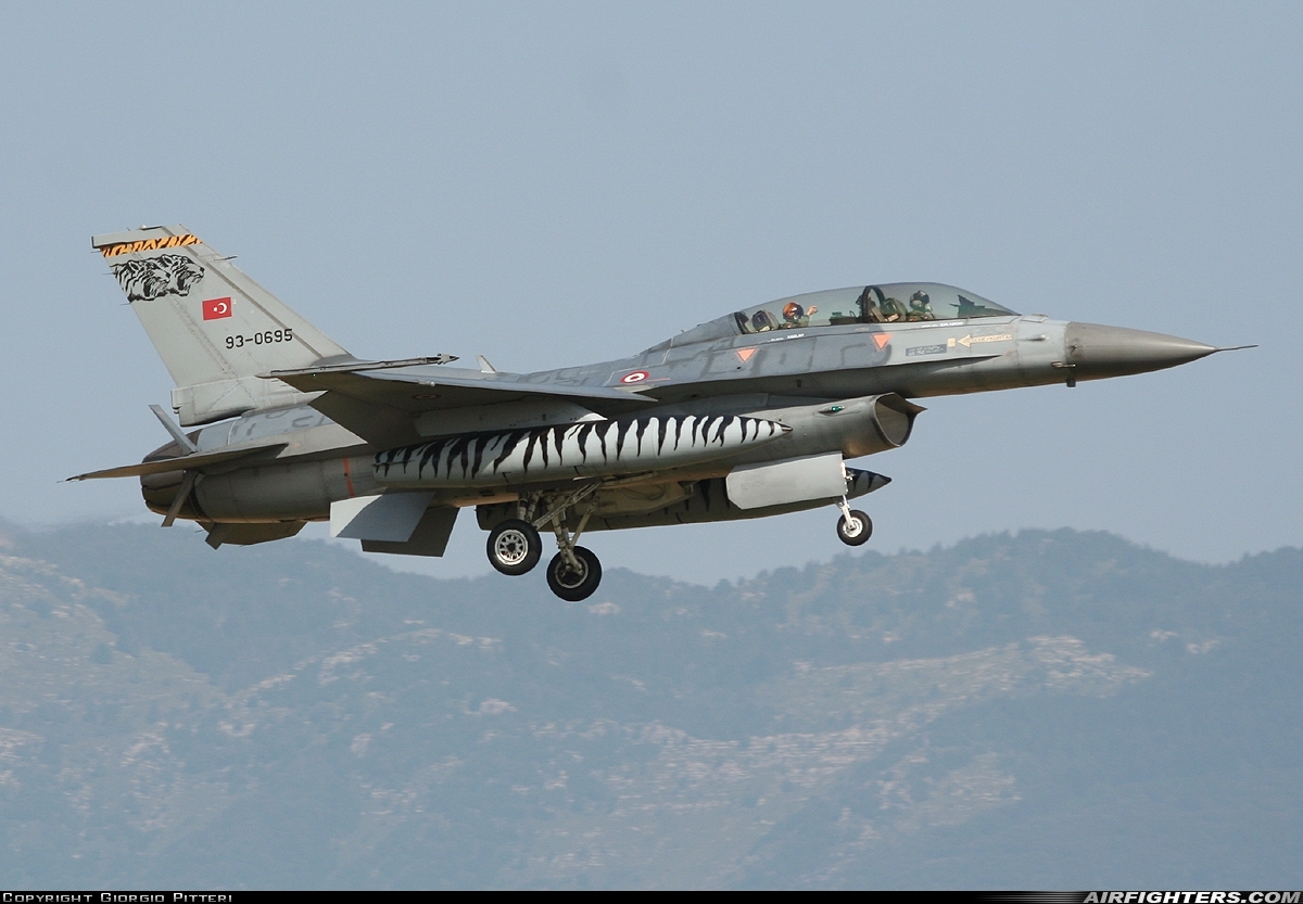 Türkiye - Air Force General Dynamics F-16D Fighting Falcon 93-0695 at Aviano (- Pagliano e Gori) (AVB / LIPA), Italy